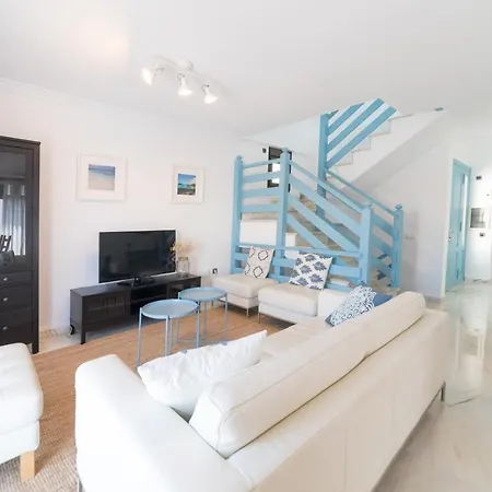 ヴィラ Rocky Point