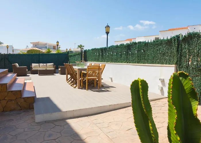 Rocky Point Corralejo